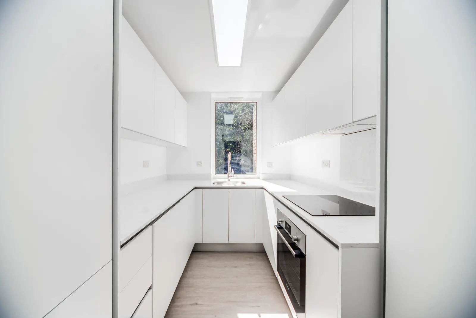 City & Docklands Living & Reception